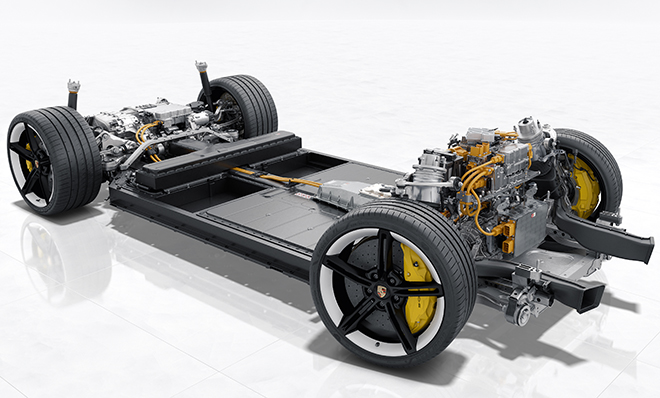 پورشه ، تایکان ، تسلا ، رانندگی ، عملکرد