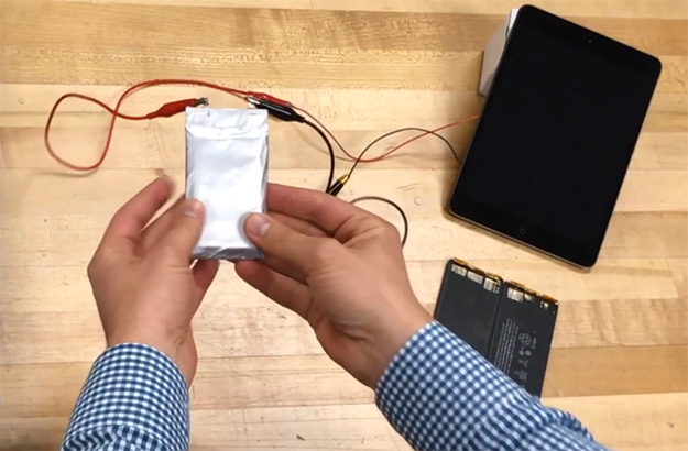 باتری، باتری لیتیومی، آتش، پیل