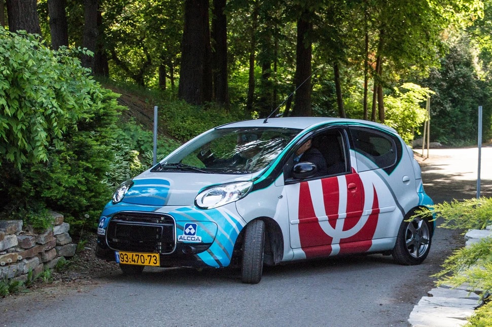 شارژ، تلفن همراه، باتری آلومینیوم، بیل گیتس، الکتریسیته