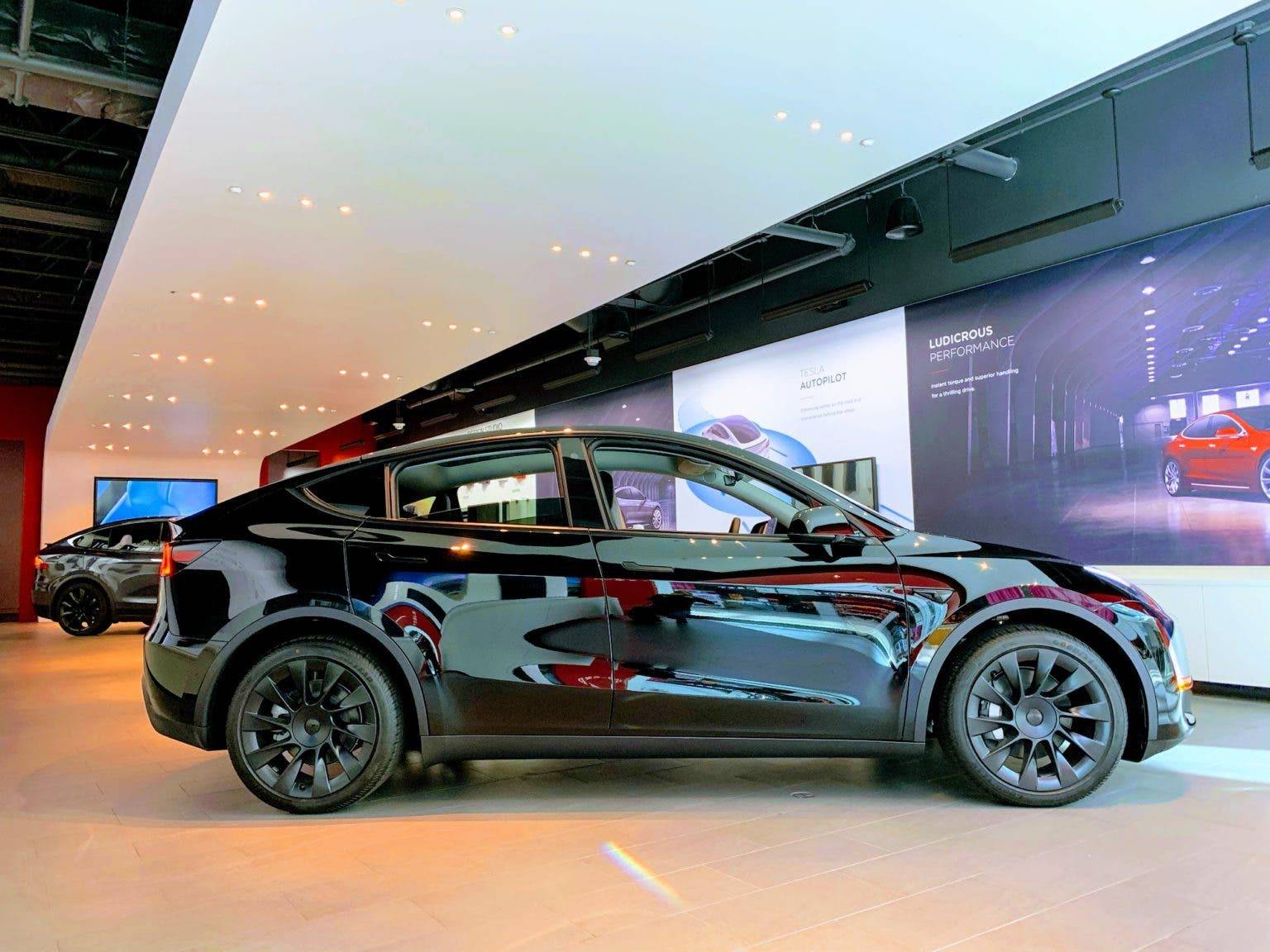 تسلا مدل Y , هفتاد درصد فروش خودرو برقی , تسلا در آمریکا