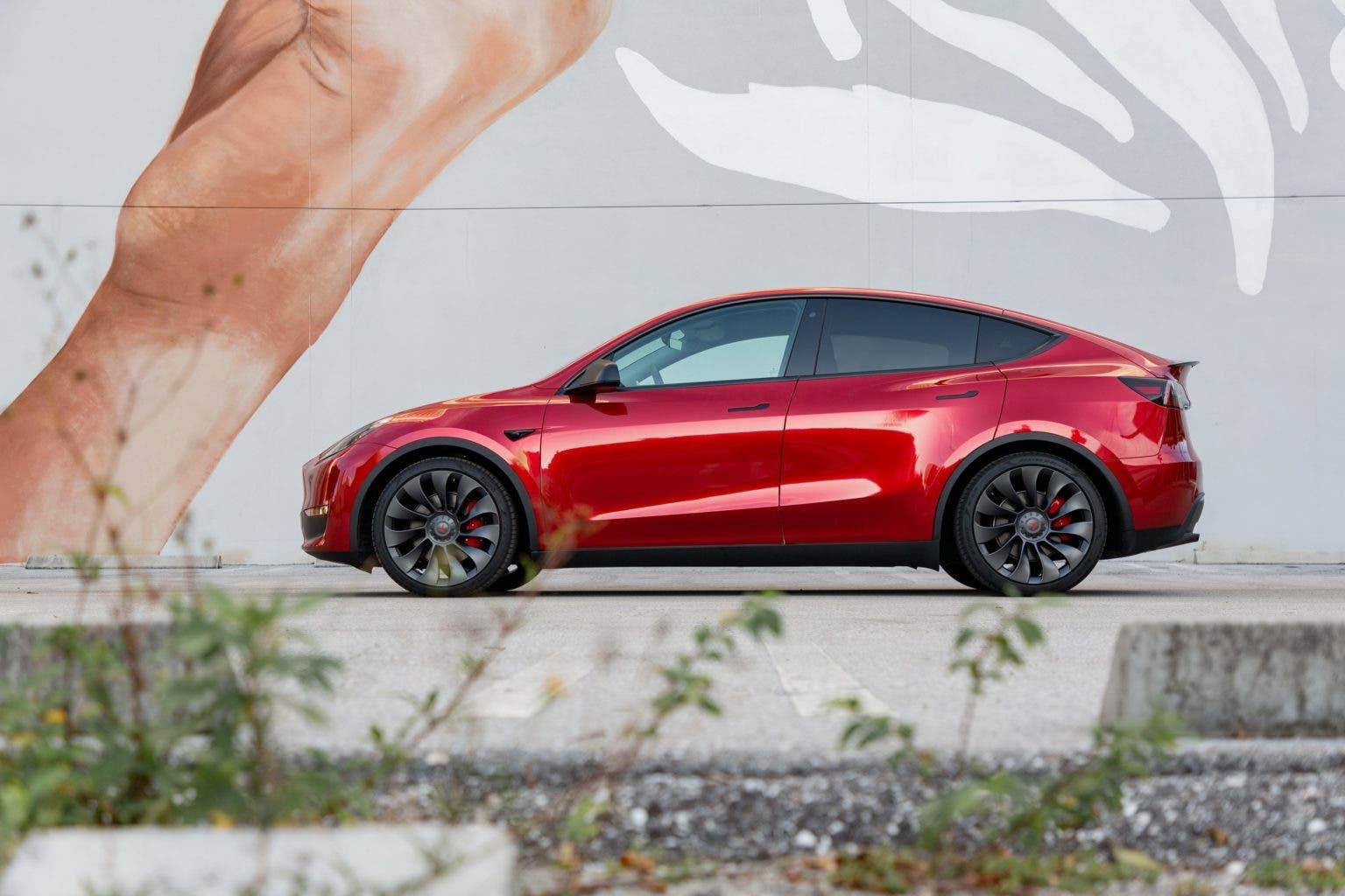 تسلا مدل Y , هفتاد درصد فروش خودرو برقی , تسلا در آمریکا