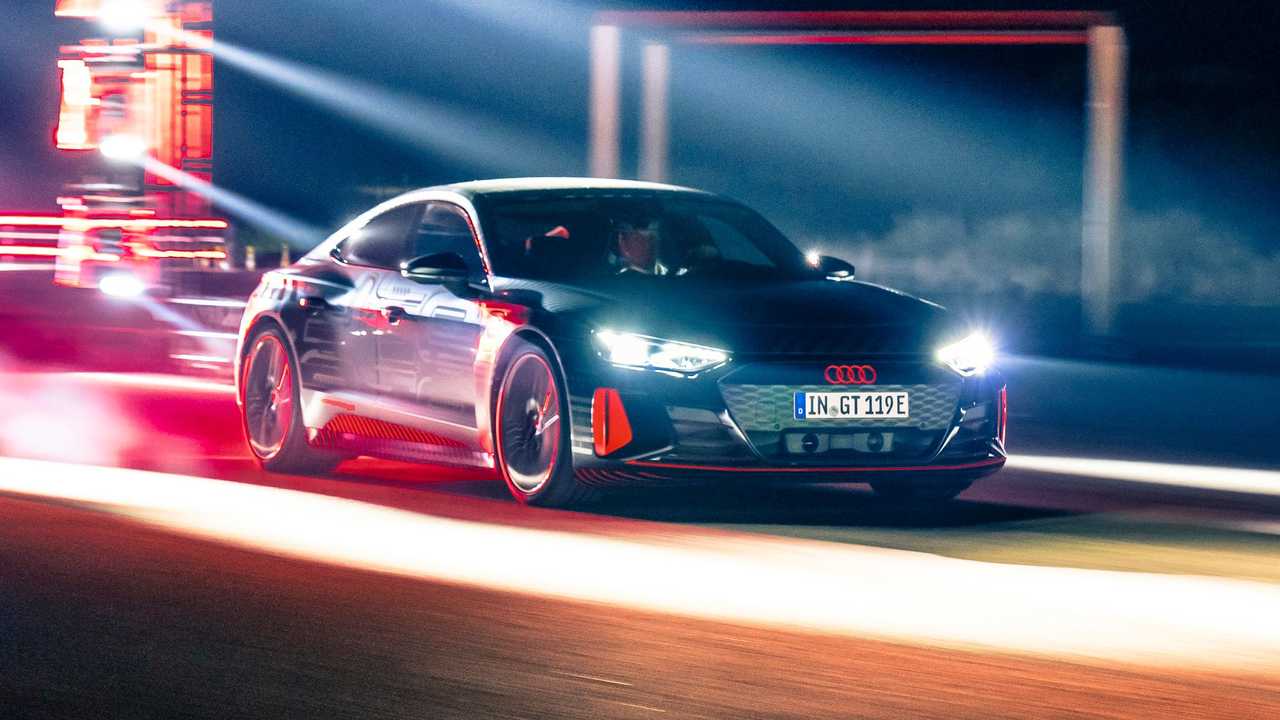 سرمایه گذاری خودرو برقی , آئودی , افزایش خواهد داد