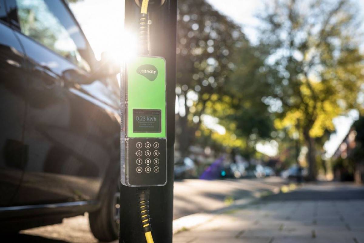 ایستگاه های شارژ خودروهای برقی