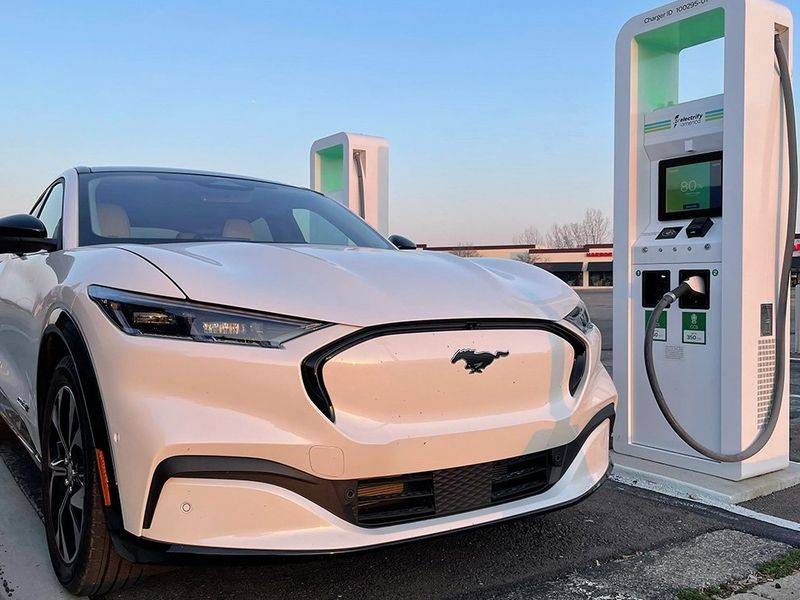 انواع هزینه های مالکیت وسایل نقلیه الکتریکی