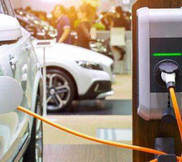 چالش ها و فرصت های خودرو های برقی